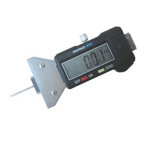 Pit and crack gauge